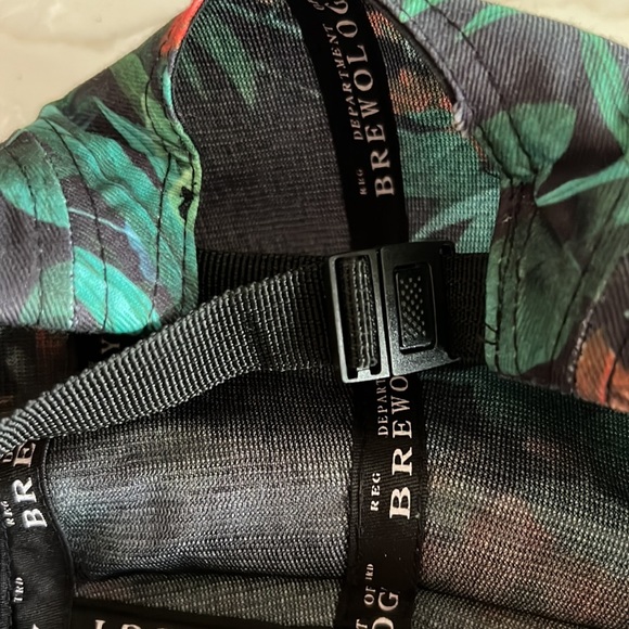 Rare find! By Department of Brewology, gorgeous and positive message. Large. - Picture 6 of 6